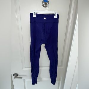 Lululemon 28” leggings. Diamond pattern on ankles